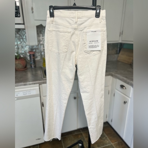 Frame Le Sylvia Slender Straight Ivory Jeans- Size 27